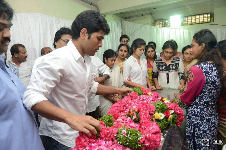 Celebrities-Pay-Homage-To-Edida-Nageswara-Rao